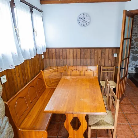 La Casona De Pravia Ii By Silastur Sandamias
